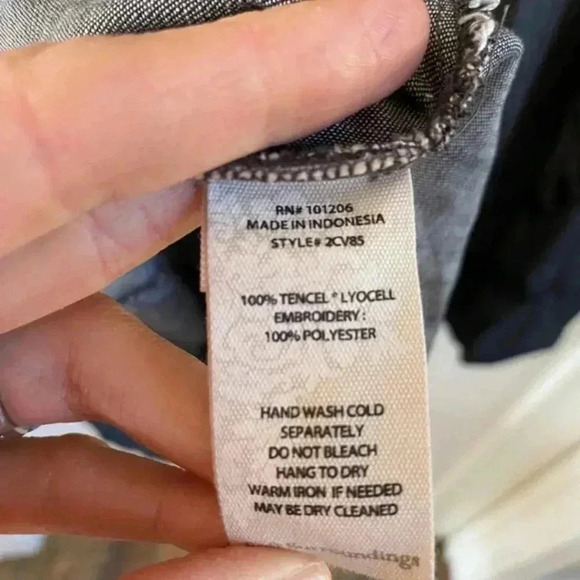 Soft Surroundings Womens Chambray Button Down Top - Picture 5 of 5